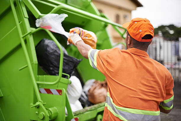 Best Retail Junk Removal  in Spring Hill, KS